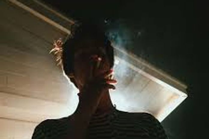 Discussão entre vizinhos, por causa de cigarro, termina em ameaça e polícia, em Arapiraca