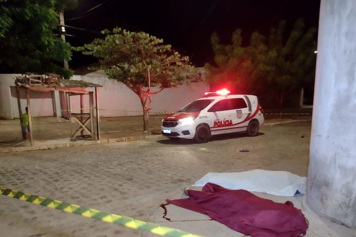 Violência explode em Arapiraca no inicio do carnaval, dois jovens são executados a tiros