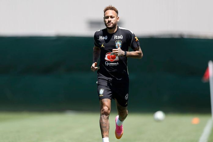 Para "otimizar" recuperação, Neymar está fora do jogo contra o Haiti