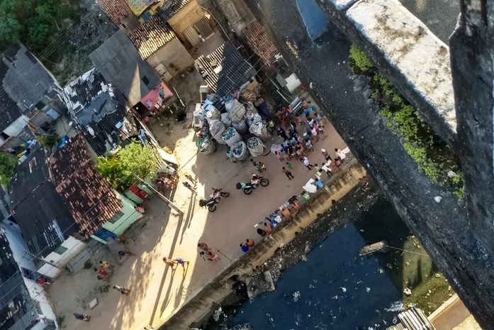 Homem morre após cair da ponte do Reginaldo