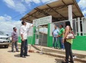 Álvaro Melo vistoria obras de reforma em unidades escolares de Lagoa da Canoa