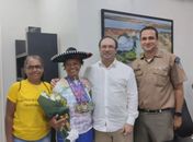 Luciano Barbosa recebe Carminha e ressalta o exemplo da ultramaratonista para todos
