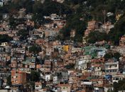 IBGE: Duas em cada três favelas no país estão a menos de 2 km de hospitais