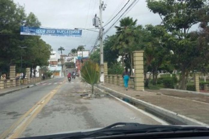 Chuvas causam transtornos nas ruas do centro de Arapiraca