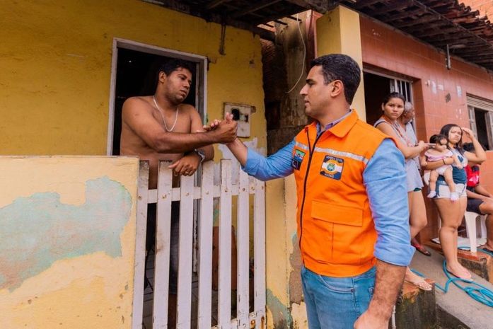 JHC visita bairros afetados pelas chuvas e garante abrigo às famílias
