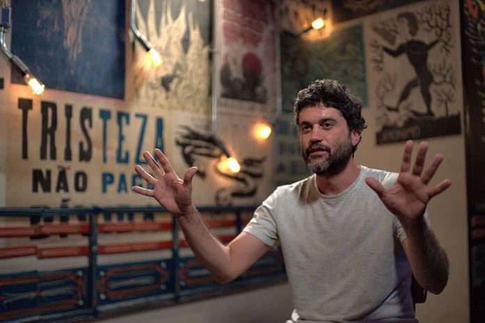 Lirinha, Antenor Cazuza, Mago Véio e Quiçaça trazem poesia e música para 2º Sarau de Retalhos neste sábado