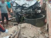Homem morre em colisão entre moto e carro e outro após cair na via depois de parar para ver acidente na AL-485, em Feira Grande