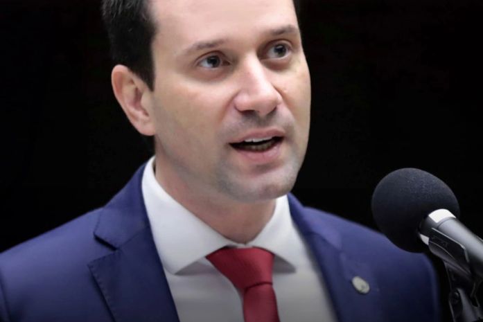 Deputado Daniel leva à Câmara debate sobre qualidade das escolas em tempo integral no Brasil