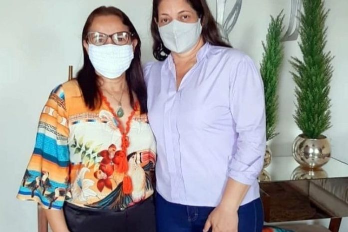 Mosabelle Ribeiro recebe apoio da ex-secretária de Educação Alcineide Nascimento em Palmeira