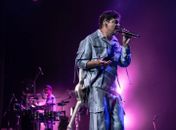 Jorge Vercillo apresenta sessão extra da turnê comemorativa em Maceió
