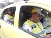 suspeito portava uma identidade falsa, onde apenas a foto seria verdadeira, todos os dados eram de outra pessoa