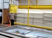 Em vídeo, internauta diz que loja irá encerrar atividades em Maceió e insinua que fato tem relação com a crise econômica devido à pandemia.