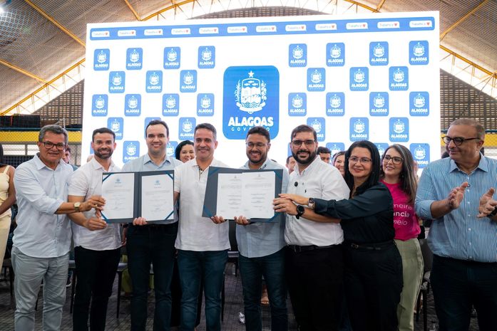 Paulo Dantas entrega pacote de investimento de R$ 6 milhões em Maribondo