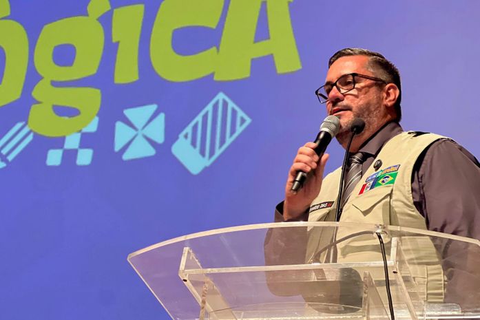 “Nossos jovens precisam de melhores oportunidades”, afirma Leonardo Dias em Jornada Pedagógica