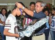 Prefeitura de Cajueiro realiza eventos  no dia do estudante e premia aluno escola 10