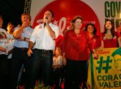 Renan Filho discursa ao lado de Dilma, em campanha pela reeleição da petista em Maceió