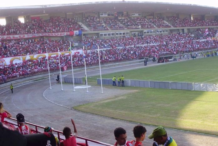 Final de semana de futebol em Alagoas com estádios lotados, decisões emocionantes e economia aquecida