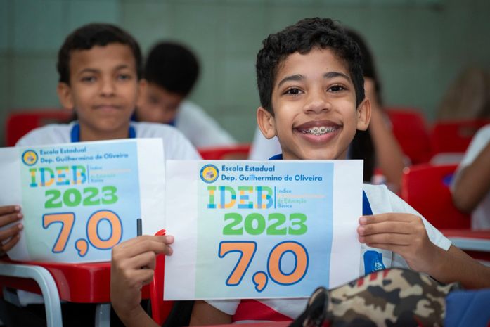 Escola Guilhermino de Oliveira comemora melhor nota da rede estadual no Ideb Anos Iniciais/Ensino Fundamental