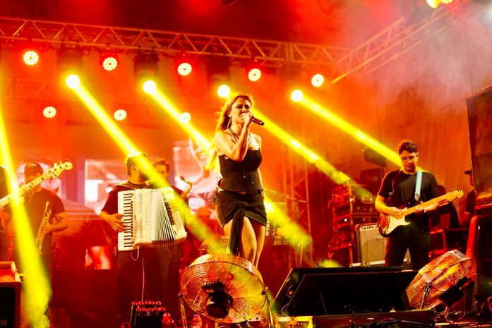 Alinne Reis, Carlos André e Juninho do Acordeon agitaram o Polo Bonifácio neste sábado (20)