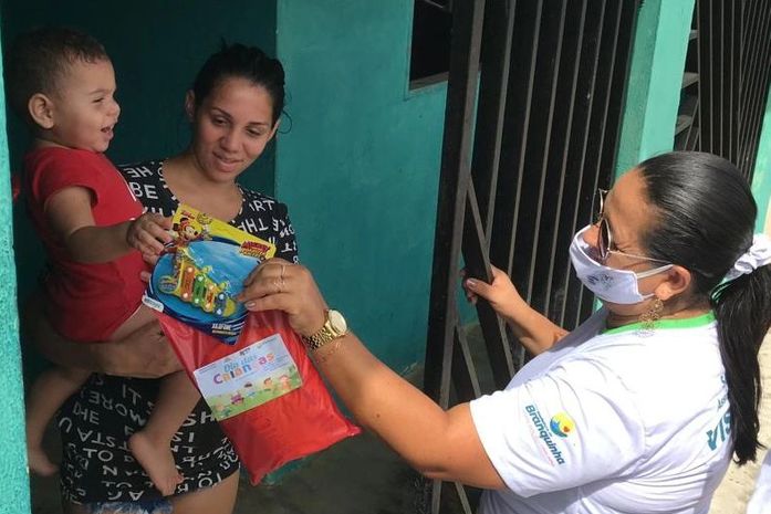 Assistência Social de Branquinha leva alegria para os pequenos do programa Criança Feliz