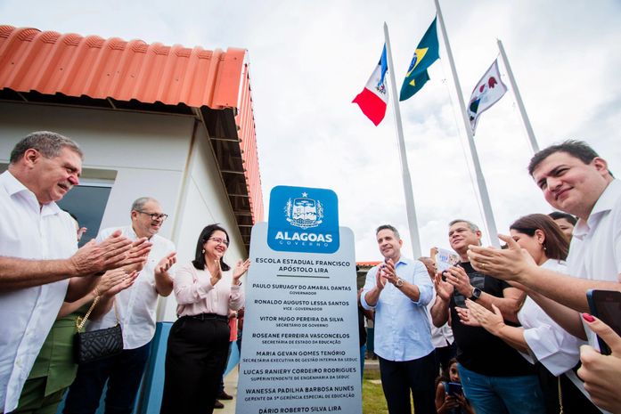 Dantas entrega 9ª unidade da Escola do Coração em Feira Grande