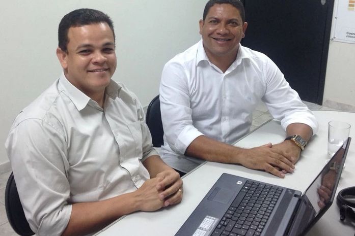 Presidente e ex-vereador por Paulo Jacinto, Fabrício Faustino (PSD), e o vereador Domício Júnior (PSL) de Jequiá da Praia