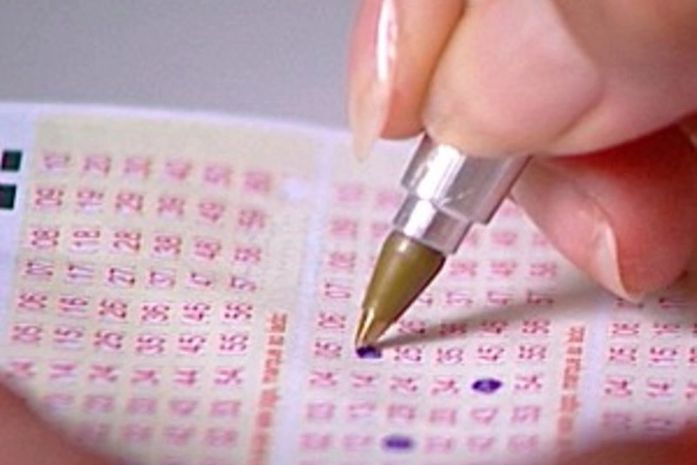 Valor do prêmio compra frota de 1.226 carros de luxo (Foto: Reprodução/TV Diário)