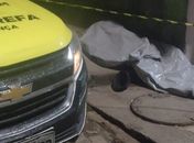Idoso é executado com diversos tiros na cabeça na calçada de padaria no interior 