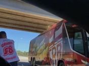 Torcida organizada expulsa integrantes que jogaram ovos no ônibus do CRB