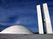 Eleições 2026: procura-se candidato a senador para ser pau-mandado de Bolsonaro 