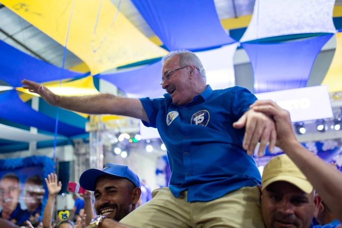 Nos braços do povo, Prefeito Geraldo confirma sua candidatura à reeleição