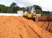 Prefeitura acelera obra de pavimentação da principal via de acesso à comunidade Cangandu
