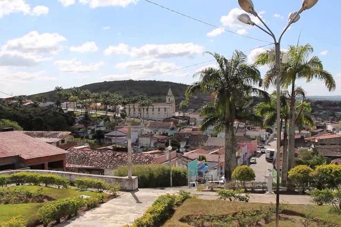 Bando armado leva cofre da agencia do BB de Quebrangulo