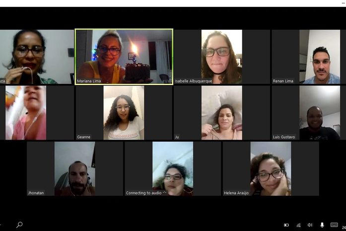 Alagoana comemorou o aniversário com os amigos