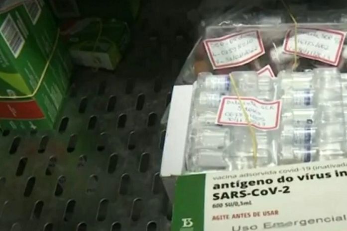 Criança de 9 desligou relógio de sede de vacinação e estragou doses no Espírito Santo