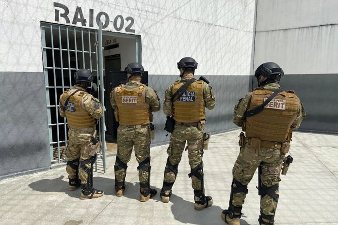 Governo de AL envia à ALE projeto que reajusta salários de policiais penais para até R$ 17,7 mil