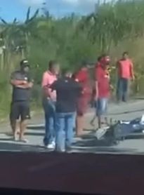 Motociclista morre após colisão e motorista de carro foge sem prestar socorro na BR-101