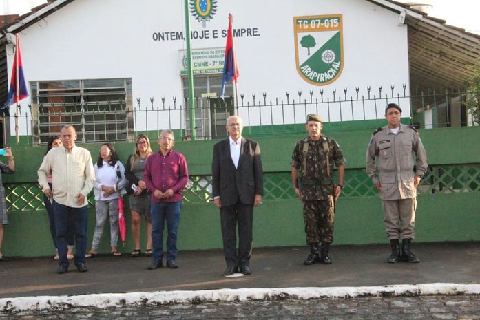 Teófilo participa de solenidade de formatura no Tiro de Guerra em comemoração ao Dia do Soldado