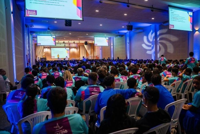 Terceiro aulão Pré-Saeb Educar é Massa reforça preparação em Português e Matemática