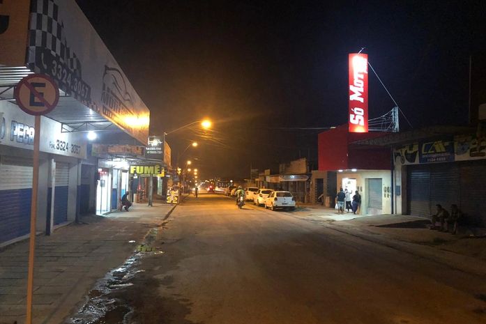 Avenida José Bandeira Bastos, no bairro do Tabuleiro do Martins.