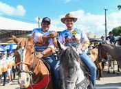 Marcos Beltrão prestigia 4ª Grande Cavalgada de Pindorama e exalta força da tradição popular
