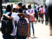 Dia do Amigo: relação é fundamental para a saúde mental, diz psicóloga
