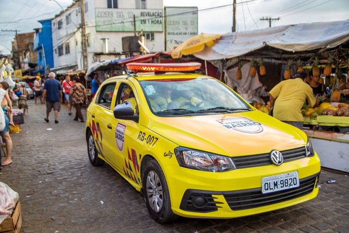 Ronda no Bairro prende jovem por ser inabilitado e conduzir de forma perigosa