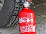 O uso de extintor de incêndio em automóveis passa a ser optativo no país