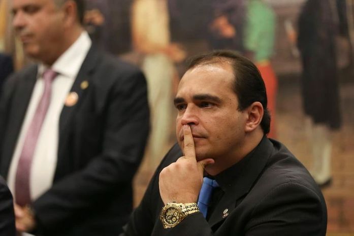 Reforma da Previdência passa "com certeza" na CCJ, diz relator