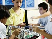 Marx Beltrão garante investimentos para ensino de robótica na educação de Coruripe