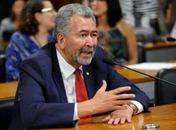 Vitória do SUAS: Câmara aprova PEC que garante financiamento mínimo para assistência social