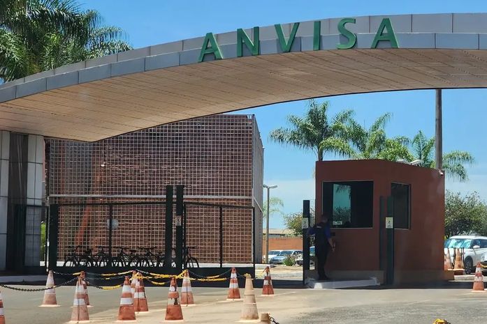 Anvisa proíbe fabricação e venda de suplementos irregulares