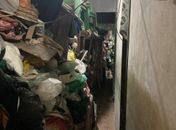 Roedores, baratas e escorpiões: operação retira seis caçambas de entulhos de residência em Maceió 