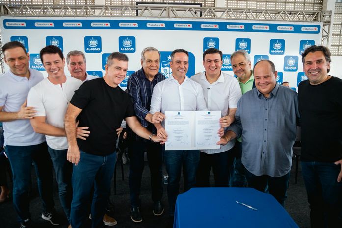 Governador Paulo Dantas e Prefeito Carlos inauguram escola e assinam ordem de serviço para nova UPA em Rio Largo